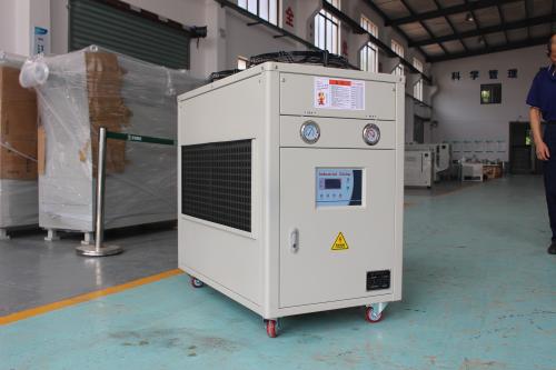 工業冷水機風冷和水冷有什么區別