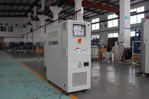 模溫機的控溫精度能達到多少？